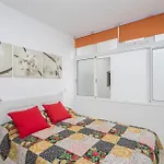 Comfy Renovated Next To The Apartment *