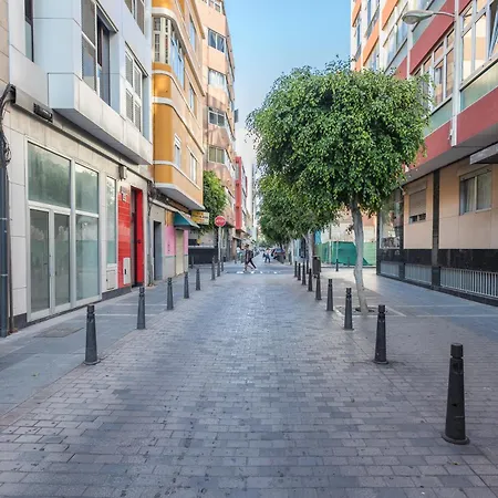 Apartment Comfy Renovated Next To The Las Palmas de Gran Canaria