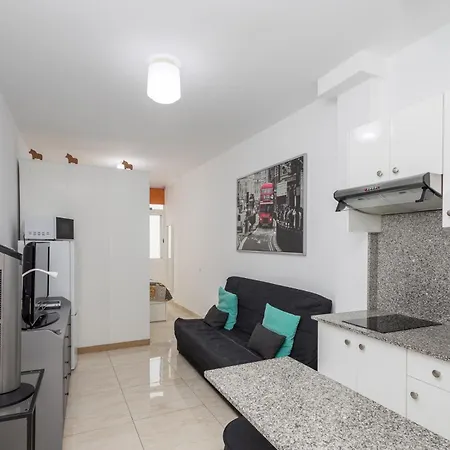 Appartement Comfy Renovated Next To The