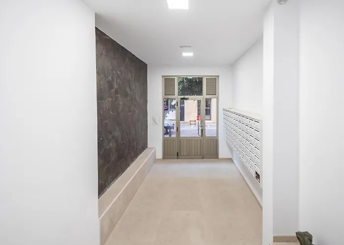 Comfy Renovated Next To The