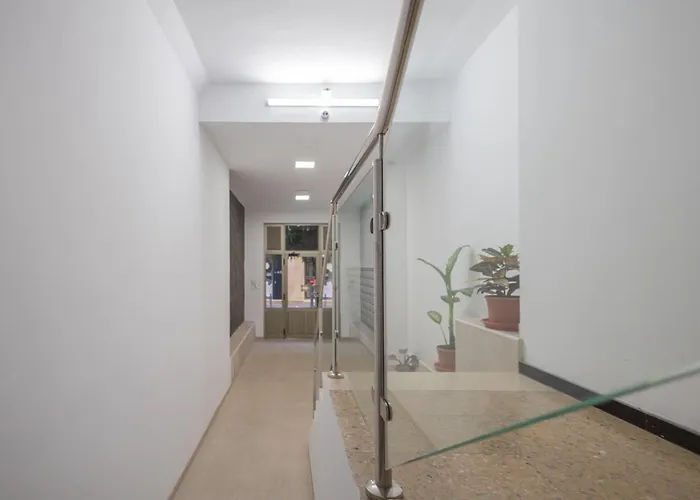 Comfy Renovated Next To The *