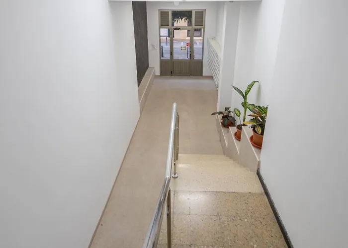 דירה Comfy Renovated Next To The *