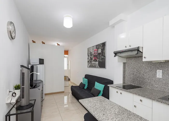 公寓 Comfy Renovated Next To The