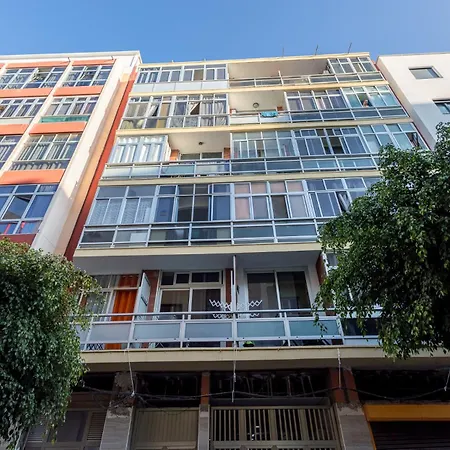 Comfy Renovated Next To The דירה