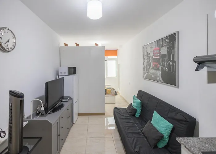 Comfy Renovated Next To The * לאס פאלמס דה גראן קנאריה